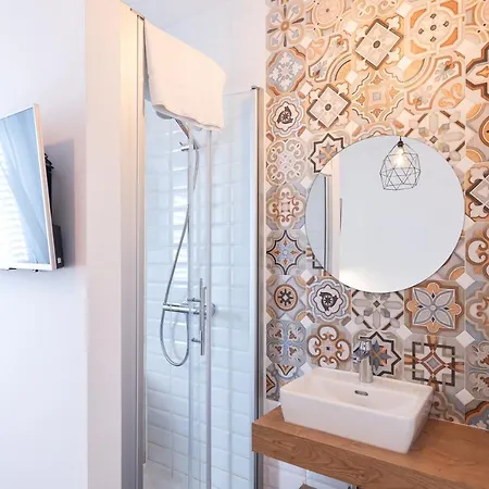 Zaratino לינה וארוחת בוקר 3*